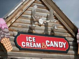 Ruby's Inn Ice Cream Shop