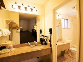 Bathroom2